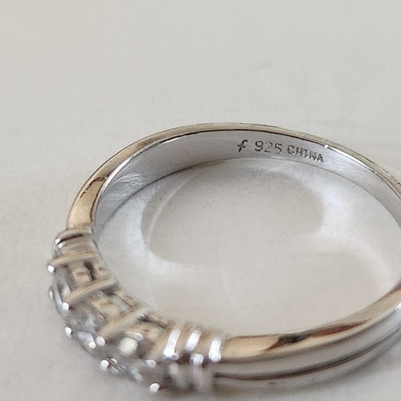 3 Stone Diamonique Band Ring - Picture 3 of 7